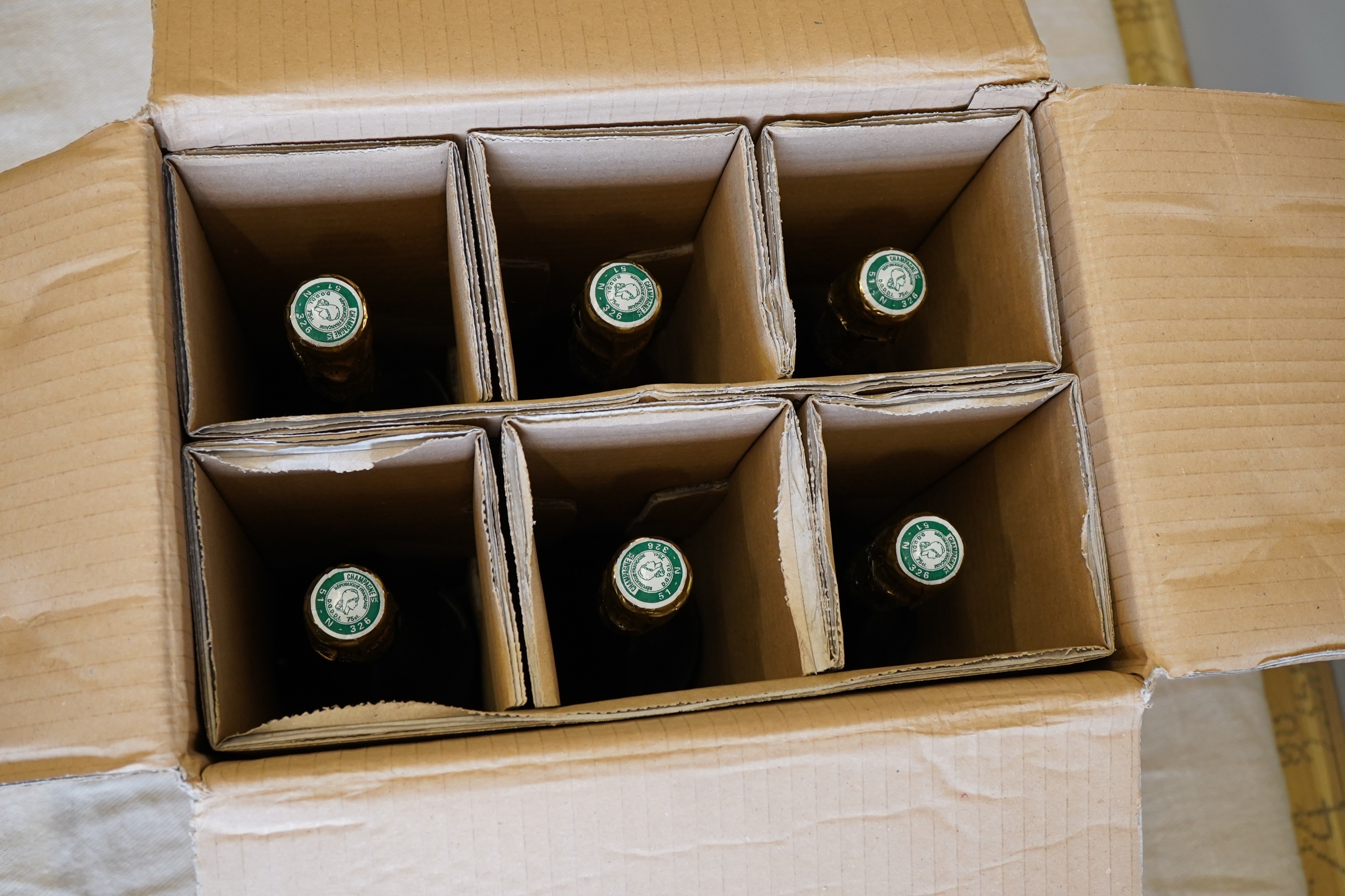 Champagne: Highgrove, Cuvee Brut, NV AMALGAMATED WITH LINE 295